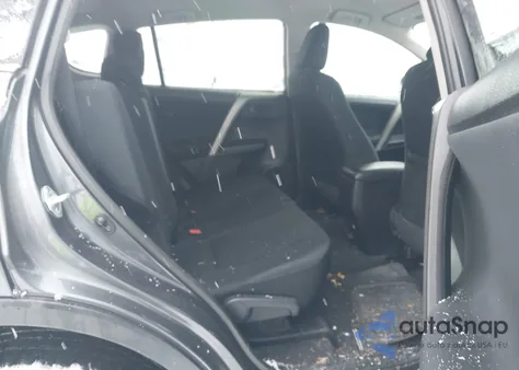 2017 Toyota Rav4 Le z USA, uszkodzony, nr VIN 2T3BFREV0HW601240